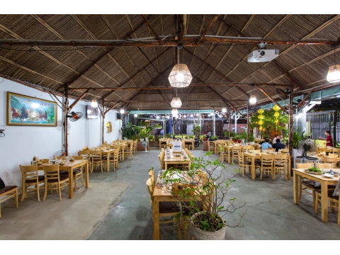 Không Gian Ngoài Trời Thoáng Mát