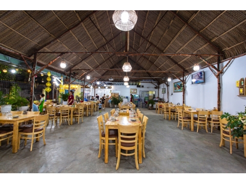 Không Gian Ngoài Trời Thoáng Mát