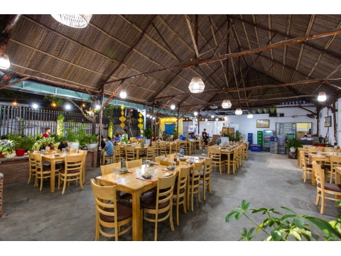 Không Gian Ngoài Trời Thoáng Mát