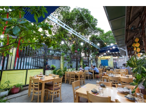 Không Gian Ngoài Trời Thoáng Mát